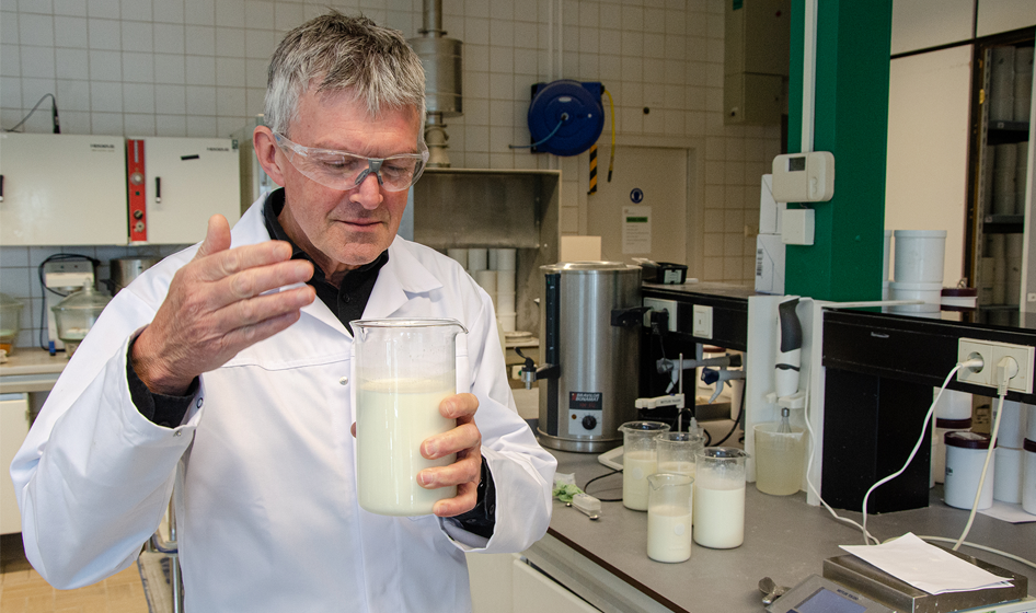 Research and development specialist smelling liquid calf milk replacer